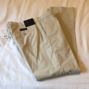 Men’s Banana Republic Tan Chinos Classic Cotton Blend Size: 31